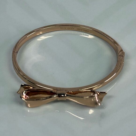 Kate Spade Take A Bow & Lady Marmalade Hinge Bracelet Set - Picture 4 of 8